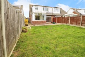 PYEFLEET CLOSE- click for photo gallery